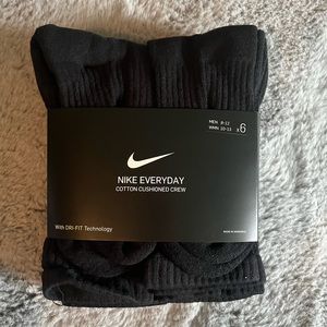 Black nike socks